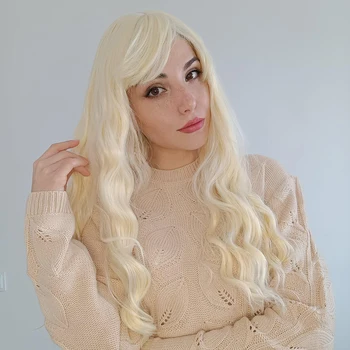 Light blond vlnité parochňu v kombinácii s dlhými parochňa s ofinou syntetické tepelne-odolné vlákno vlasy Cosplay dlhé blond parochňu pre ženy